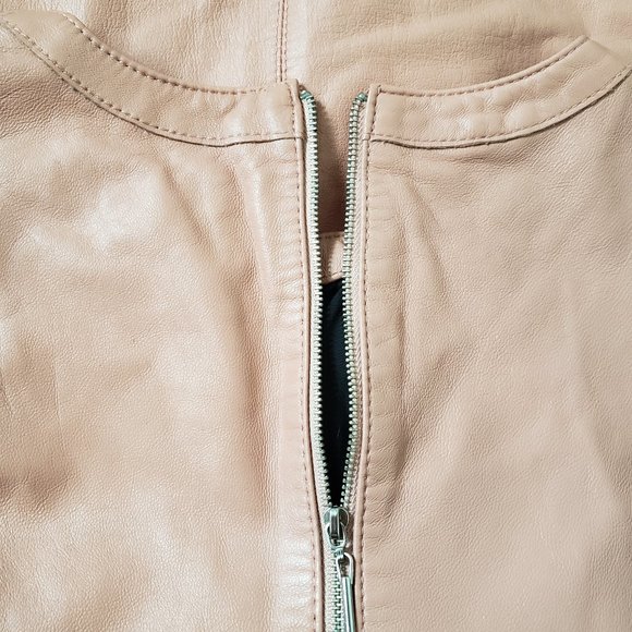 Genuine leather fitted tank - Picture 4 of 4